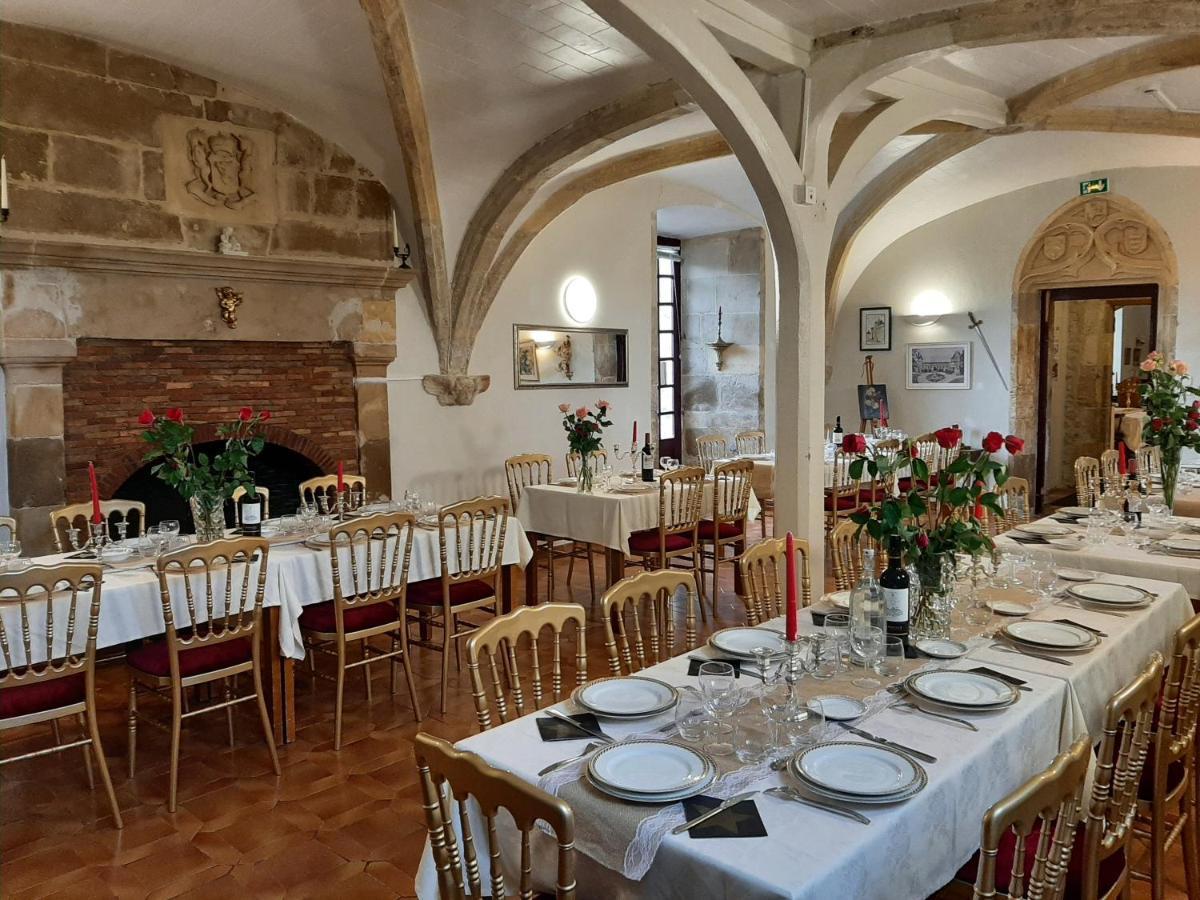 Un séjour d'exception au Logis du Château Saint-Pierre-de-l'Isle Exterior foto