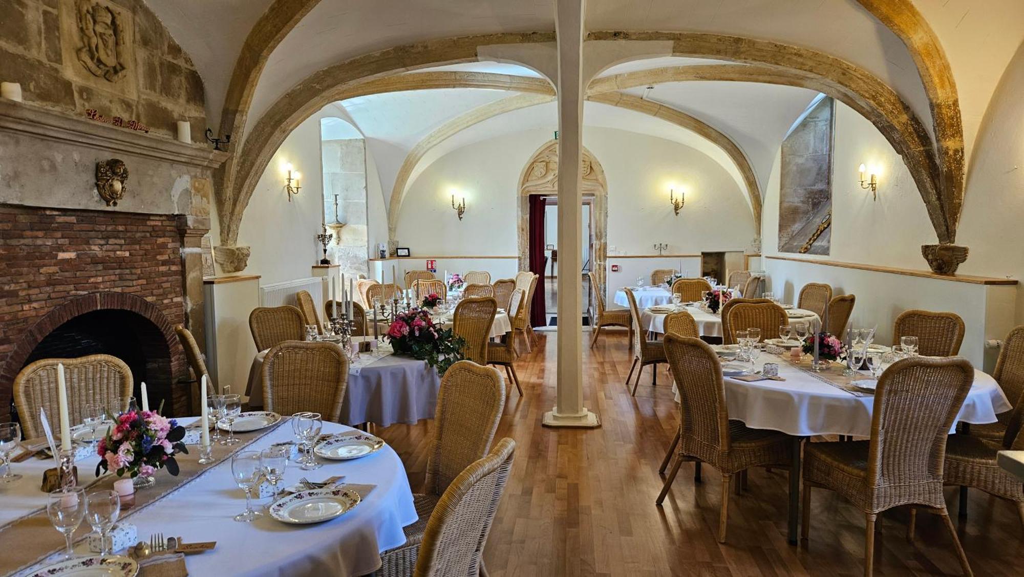 Un séjour d'exception au Logis du Château Saint-Pierre-de-l'Isle Exterior foto